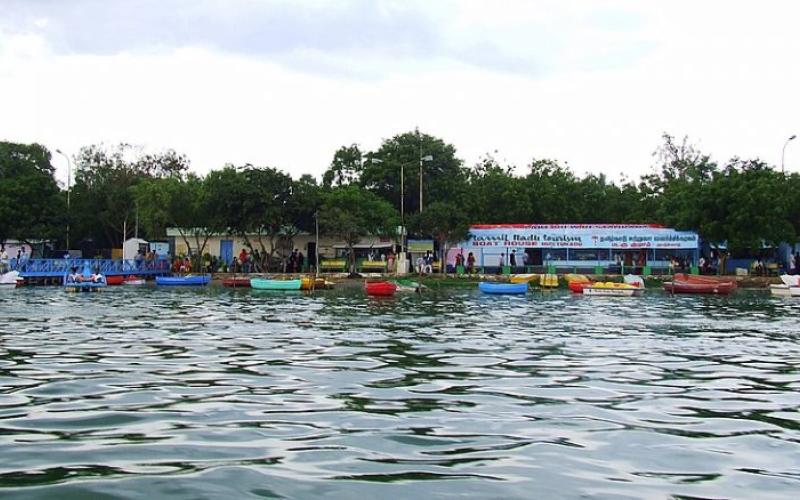 MUTTUKKADU BACKWATERS BOATING