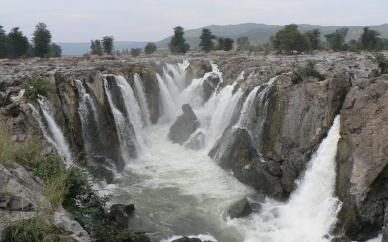 HOGENAKKAL WATER FALLS