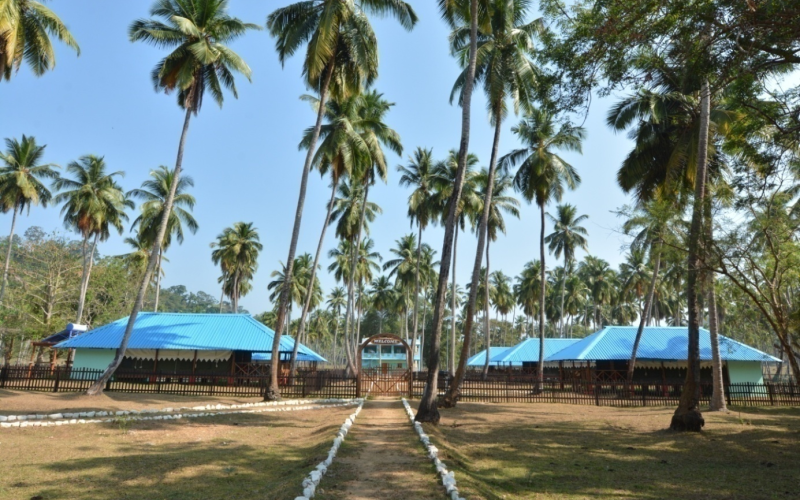 Lalaji Bay Beach, Long Island